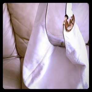 MICHAEL KORS OFF WHITE LEATHER HOBO.